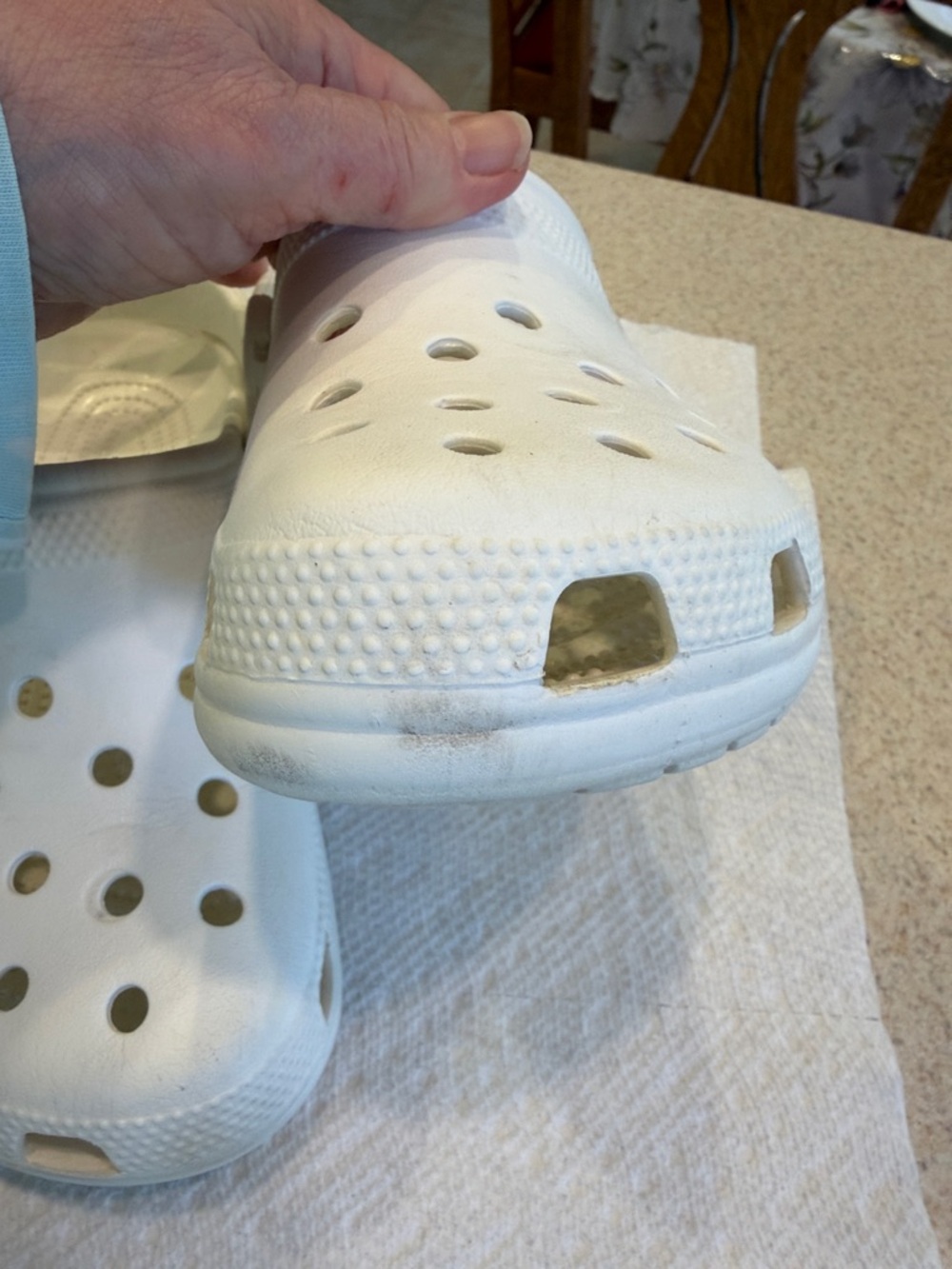 CROCS Adults White Classic Clog Sandals women’s size 7, men’s size 5 - Picture 13 of 14